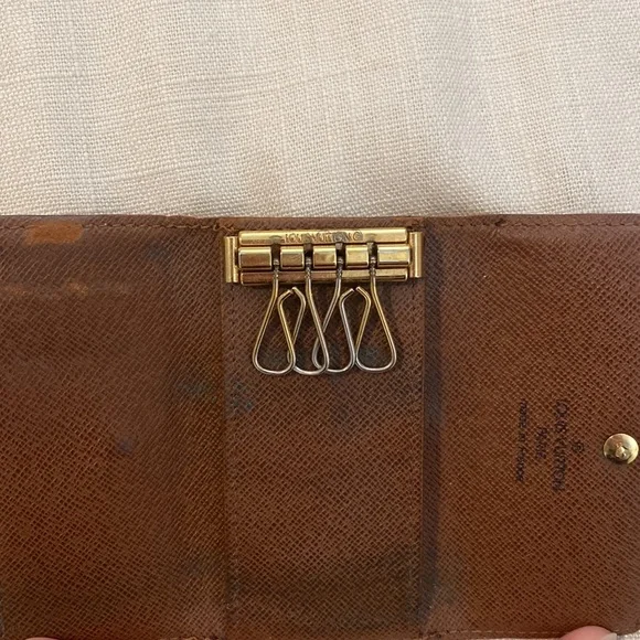 vintage LV key holder - Picture 3 of 6